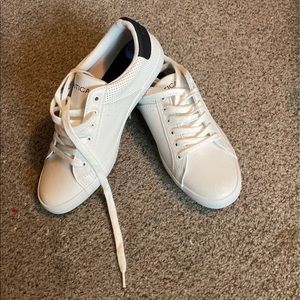 Nautica Tennis Shoes